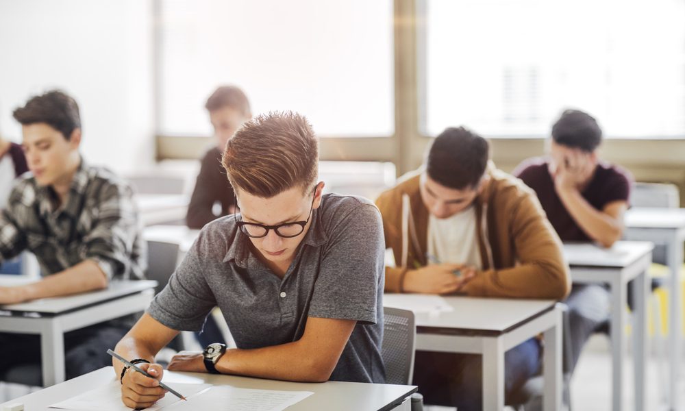 Group,Of,High,School,Students,Doing,Exam,At,Classroom.